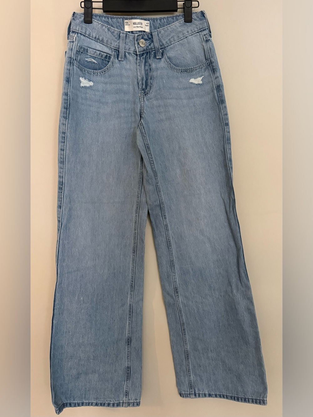 Hollister Women’s Low Rise Baggy Denim Jeans - Size 000 (23)